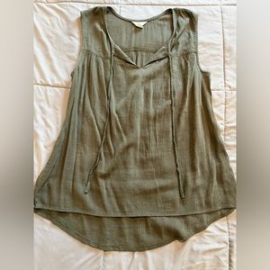 Caslon Tassel Tie Tank Size M